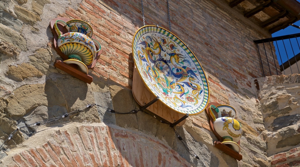 Deruta showing outdoor art