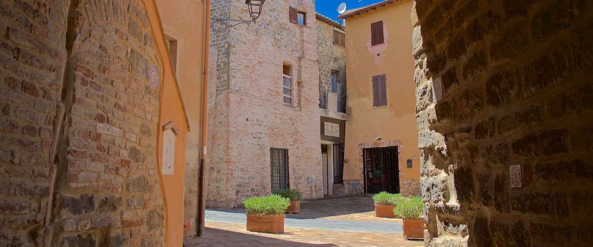 Deruta which includes heritage elements