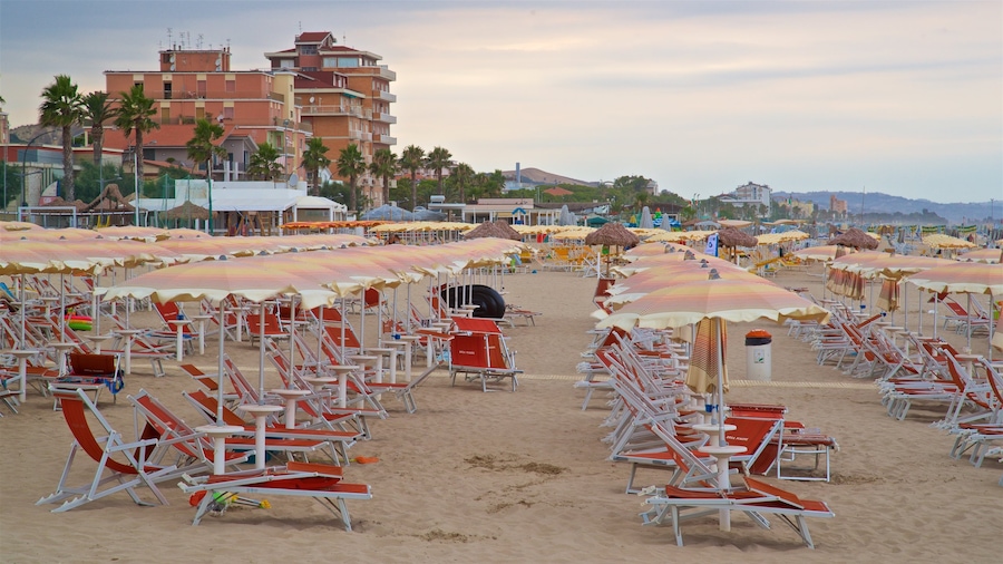 Roseto degli Abruzzi which includes general coastal views and a beach