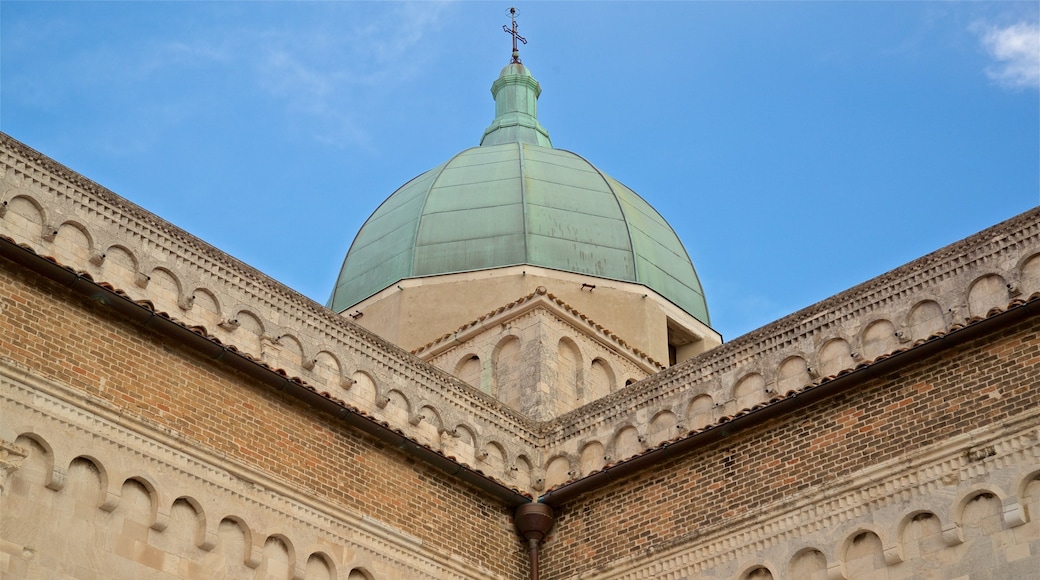 Cathedral of San Ciriaco showing heritage elements