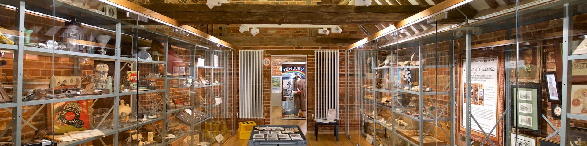 West Berkshire Museum welches beinhaltet Innenansichten