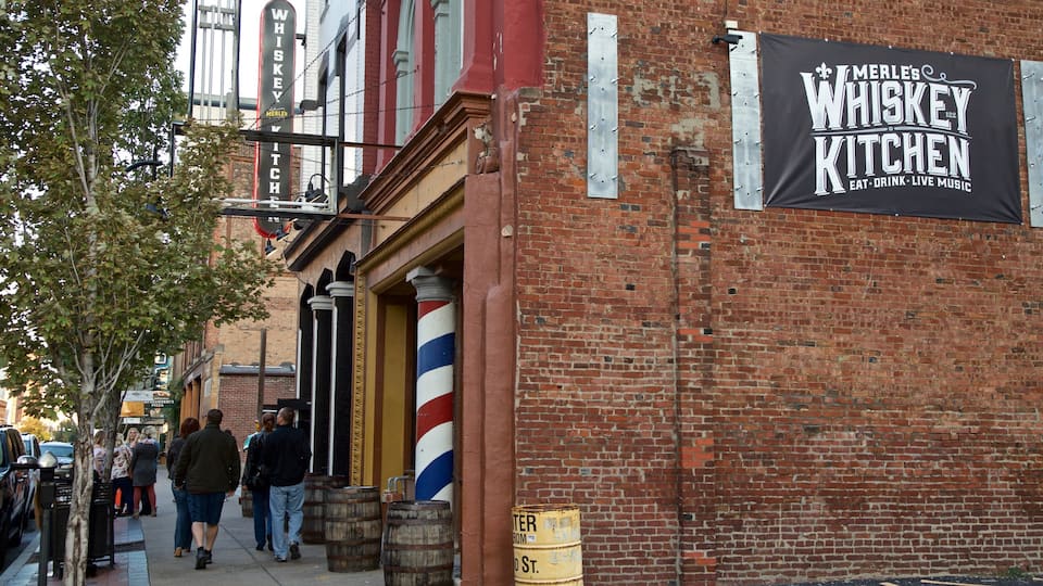 Louisville inclusief bewegwijzering en straten en ook een klein groepje mensen