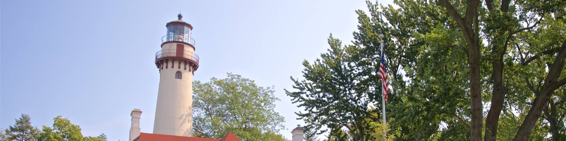 Grosse Point Lighthouse which includes a lighthouse and a house