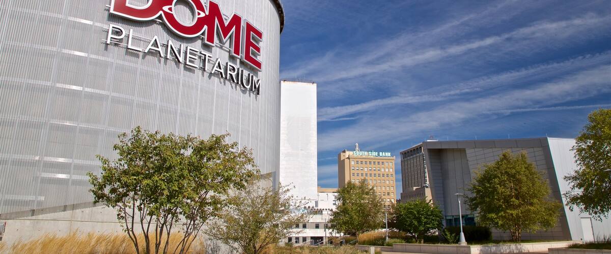 Peoria Riverfront Museum featuring signage