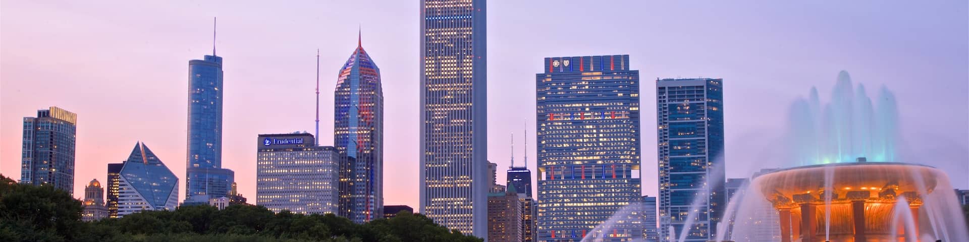 Buckingham Fountain mettant en vedette ville, fontaine et building