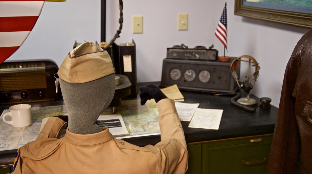 Prairie Aviation Museum showing interior views