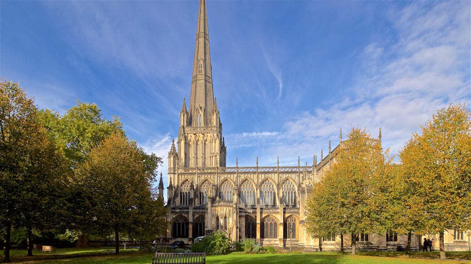 St. Mary Redcliffe Church mettant en vedette église ou cathédrale et patrimoine architectural