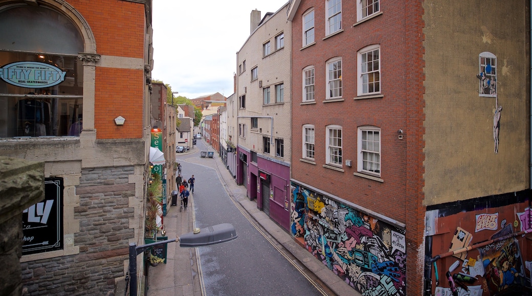 Banksy Graffiti Frogmore Street ofreciendo arte al aire libre