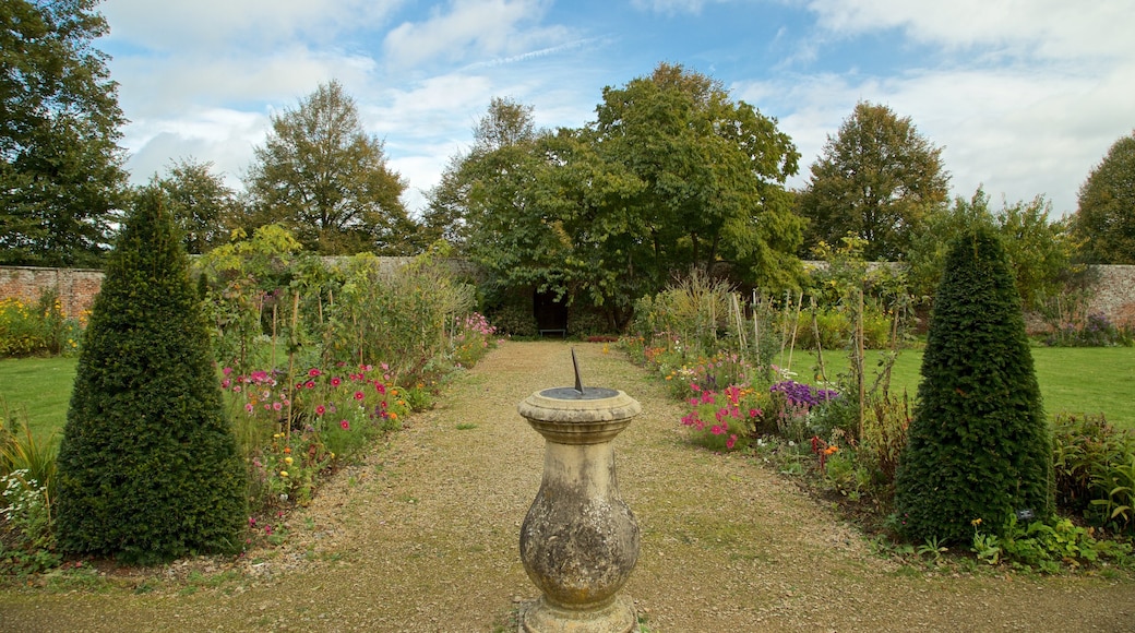 Lydiard Park toont een tuin en wilde bloemen