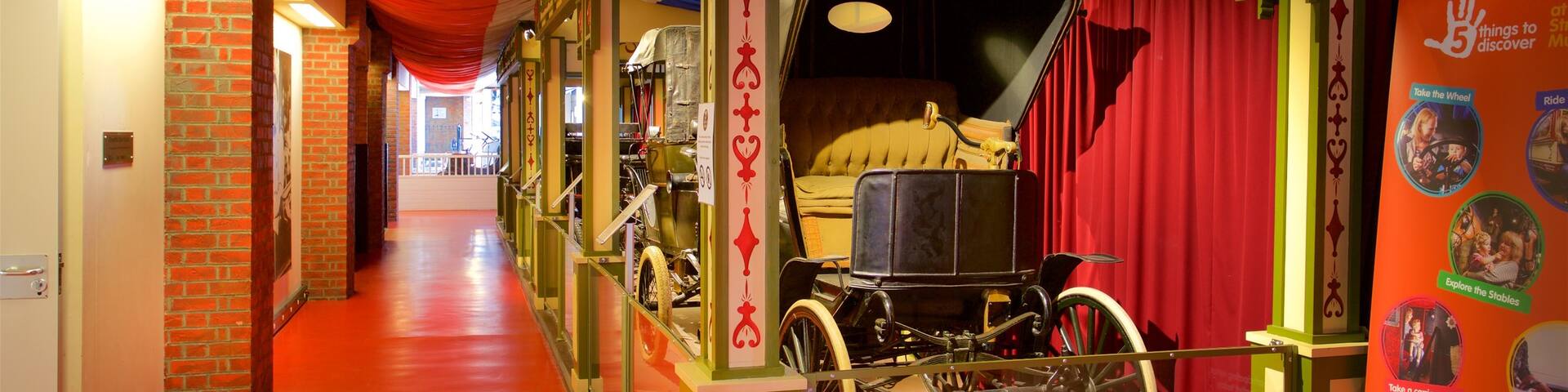 Streetlife Museum of Transport showing interior views and heritage elements