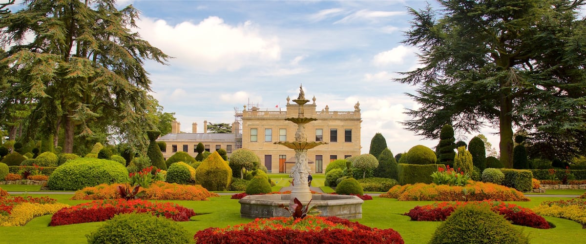 Lâu đài Brodsworth có tính năng đài phun nước, công viên và hoa