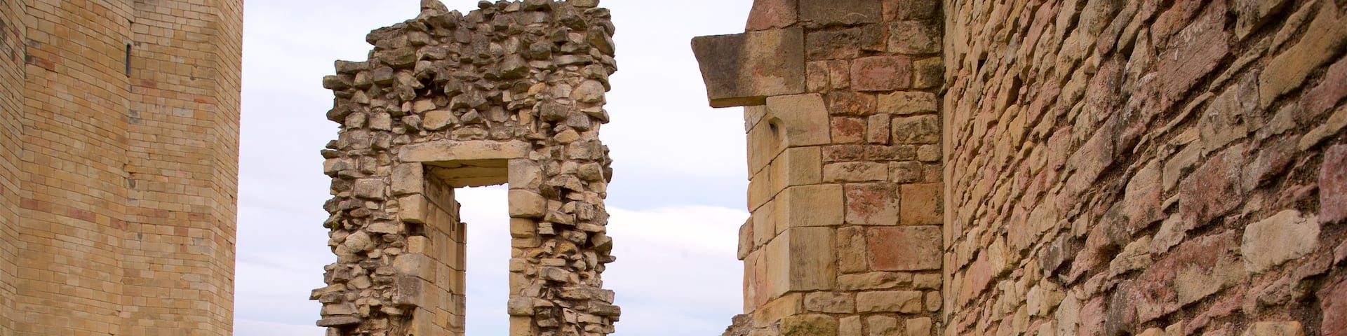 Conisbrough Castle featuring building ruins
