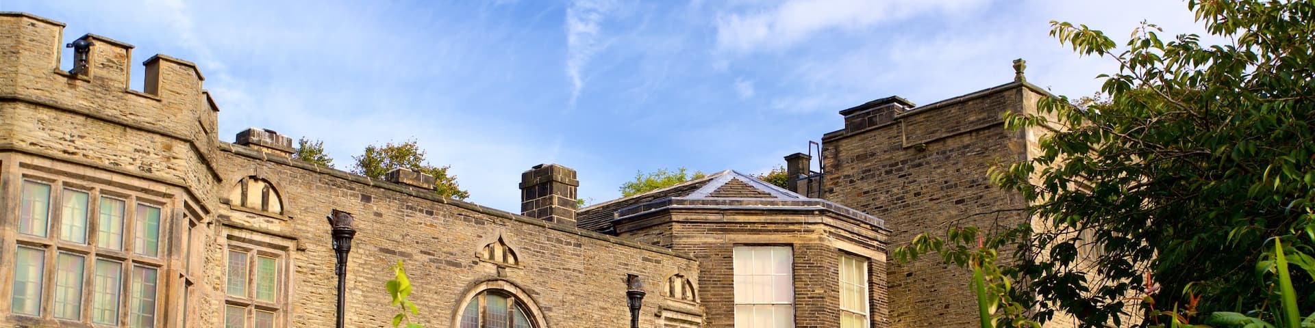 Bolling Hall Museum showing heritage elements and a castle