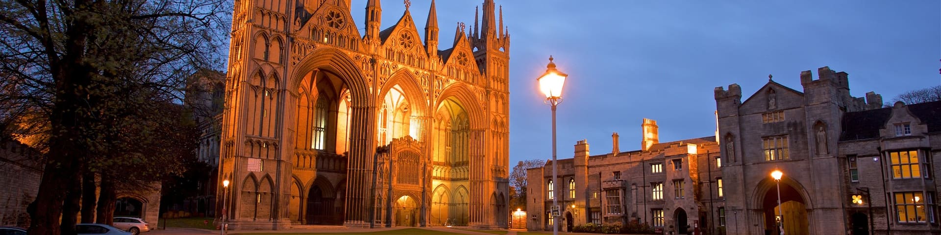 Peterborough Cathedral which includes heritage architecture, a church or cathedral and a garden