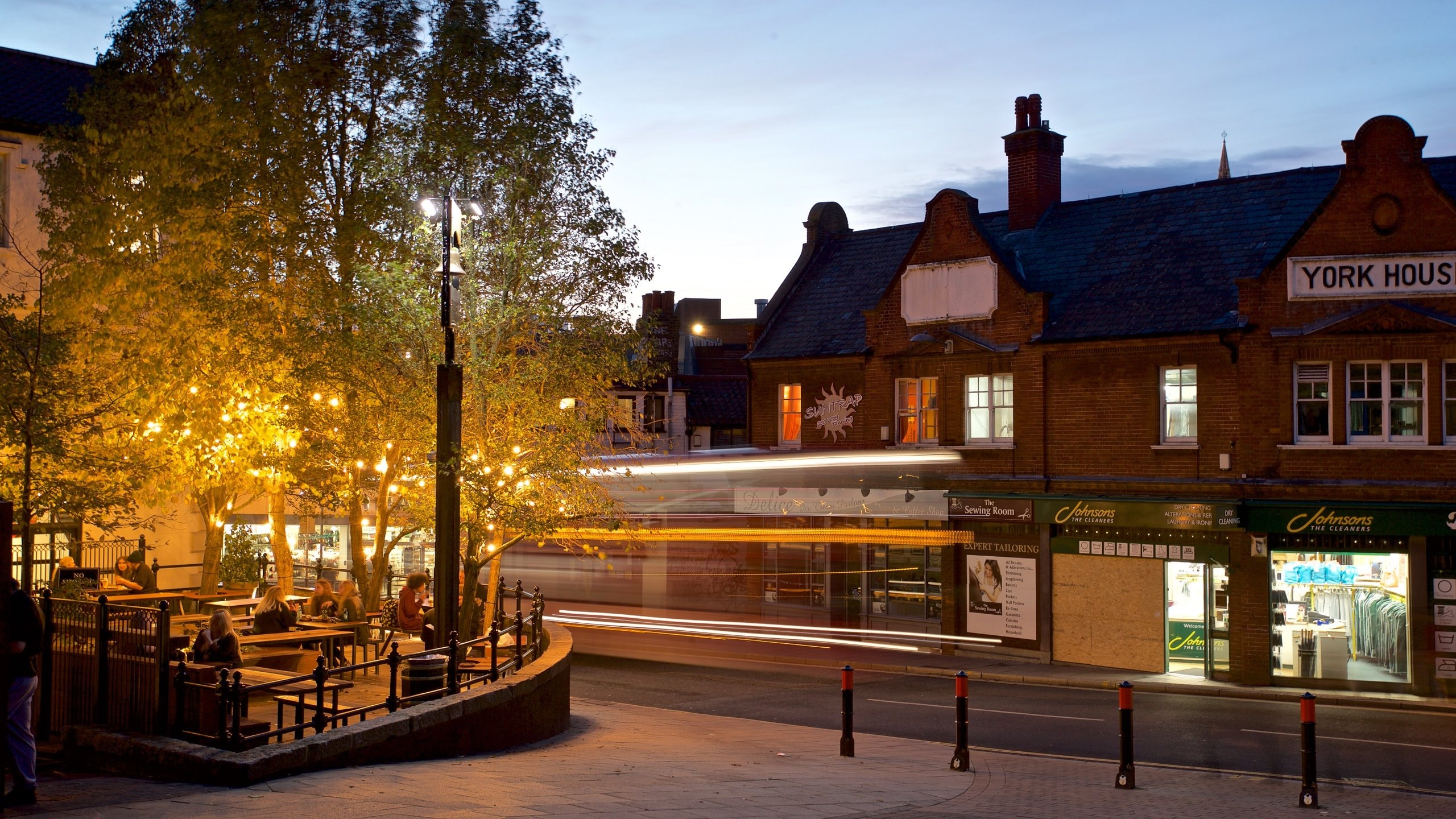 Norwich showing night scenes