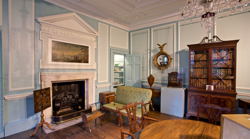 Strangers Hall Garden showing a house, heritage elements and interior views