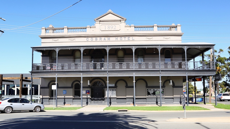Cobram showing heritage elements