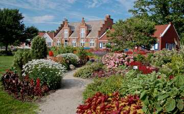 Visit Holland: 2022 Travel Guide for Holland, Michigan | Expedia