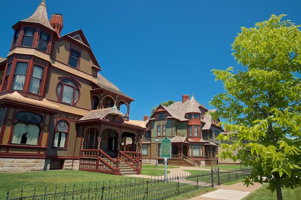 Hackley and Hume Historic Site which includes heritage elements and a house