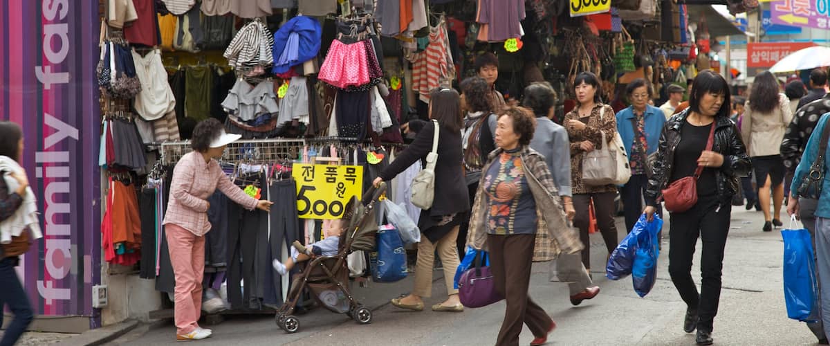 Namdaemun Market which includes a city, street scenes and markets