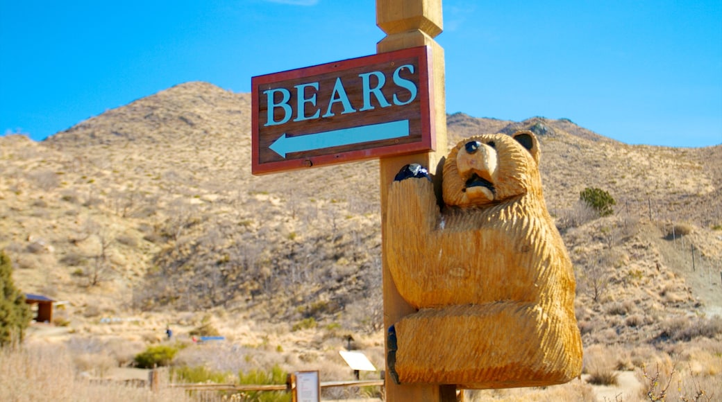 Animal Ark mit einem Zootiere und Beschilderung