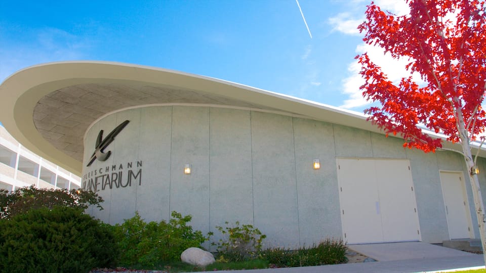 Fleischmann Planetarium and Science Center showing modern architecture