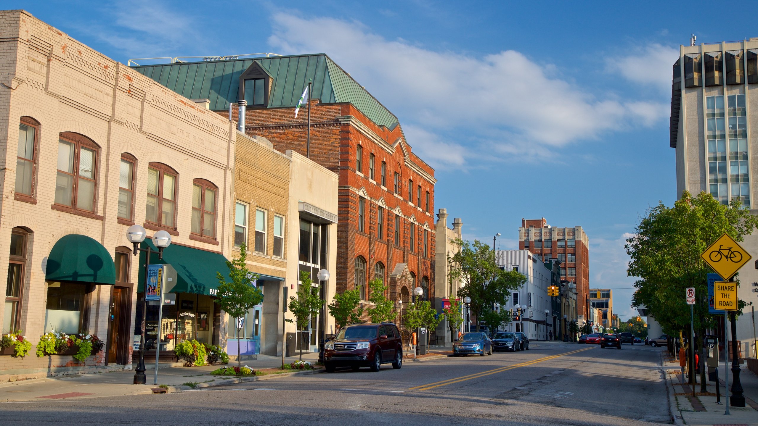 cities near ann arbor to visit