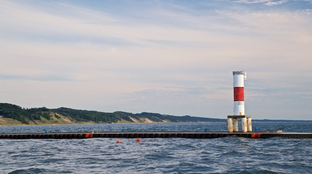 Holland showing general coastal views and a lighthouse