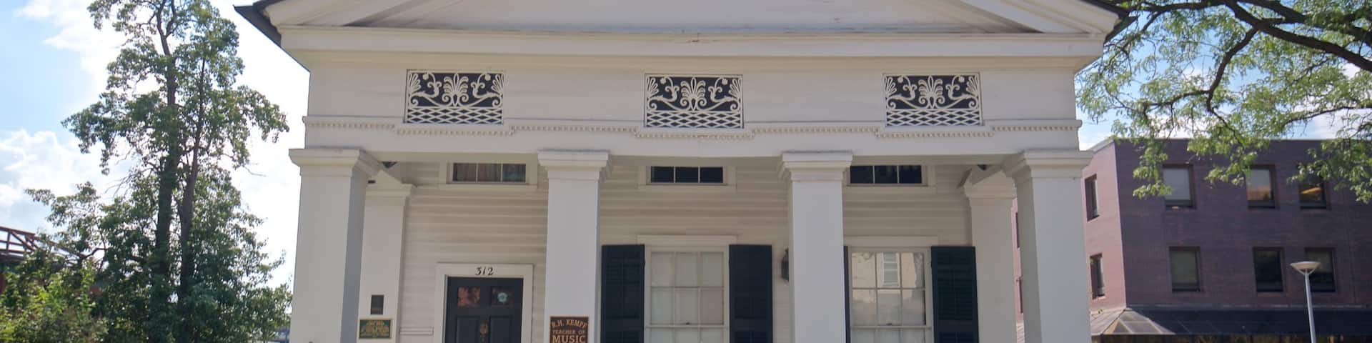 Kempf House mostrando una casa