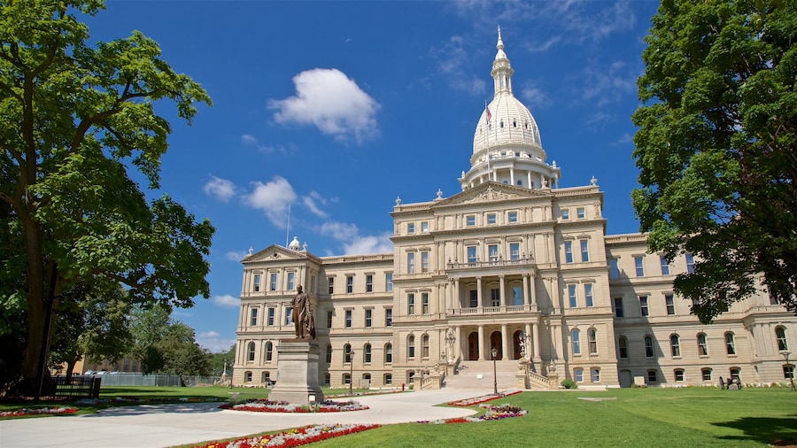 Michigan State Capitol which includes heritage architecture