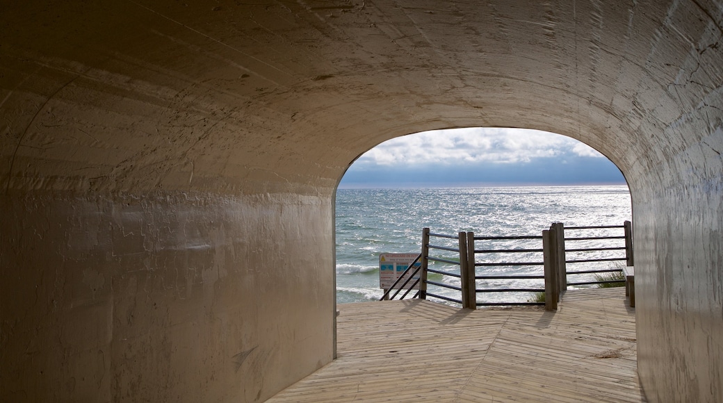 Tunnel Park showing general coastal views