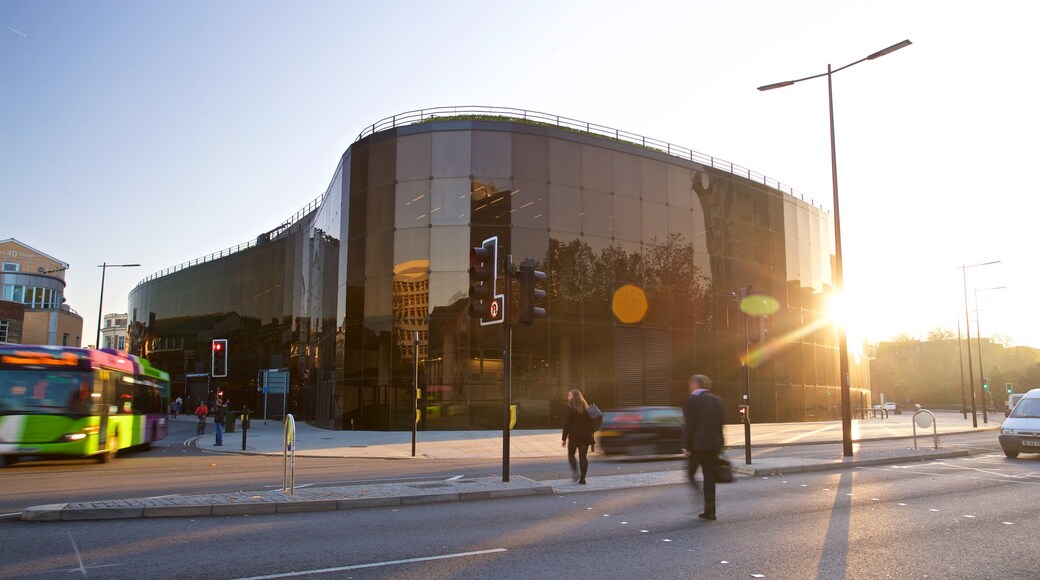 The Willis Building showing a sunset