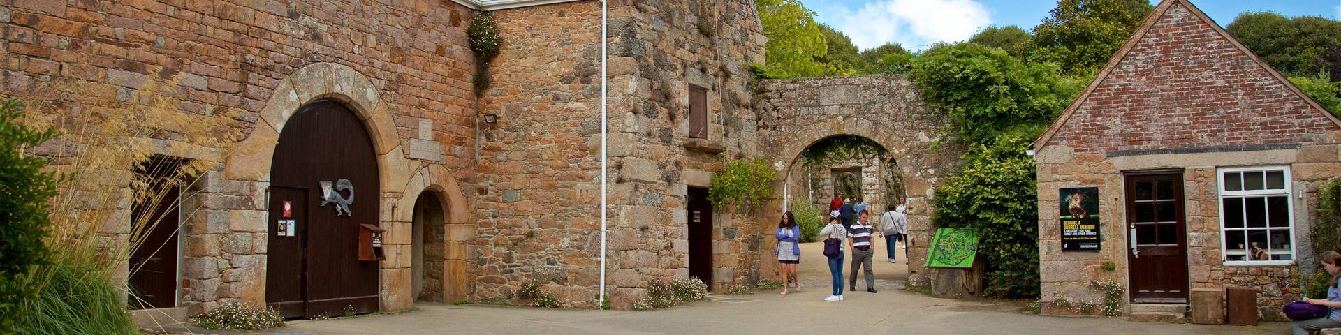 Jersey Zoological Park showing heritage elements