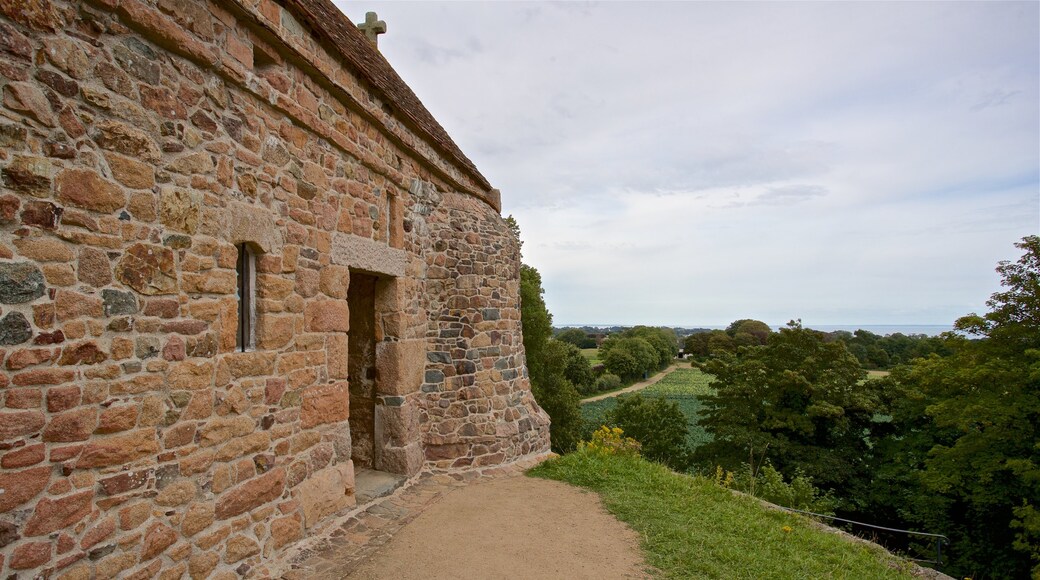 La Hougue Bie showing heritage elements