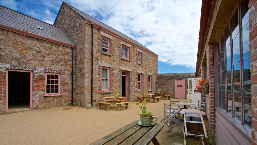 Hamptonne Country Life Museum featuring a small town or village and heritage elements