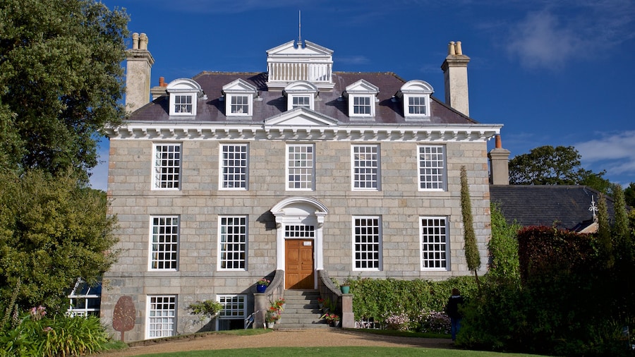 Sausmarez Manor
