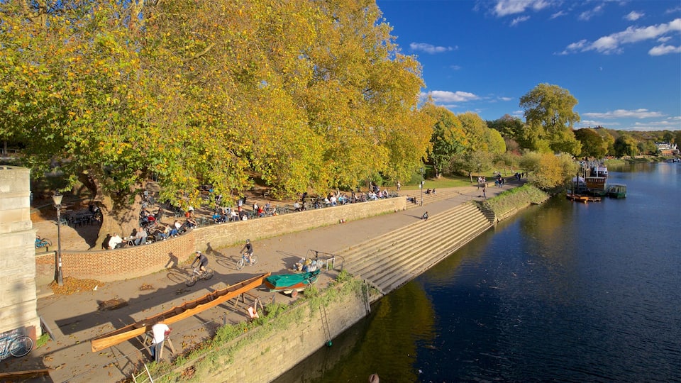 Richmond showing a river or creek