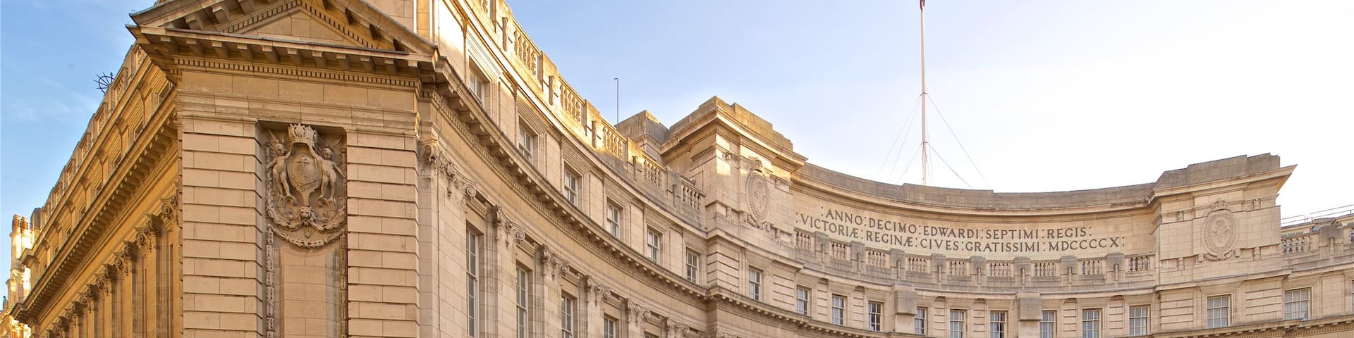 Admiralty Arch which includes heritage architecture