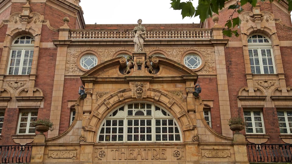 Richmond which includes heritage elements and signage