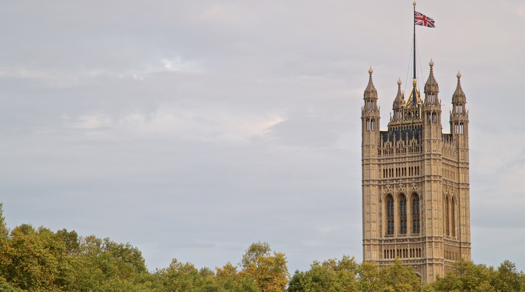 Victoria Tower caracterizando arquitetura de patrimĂŽnio