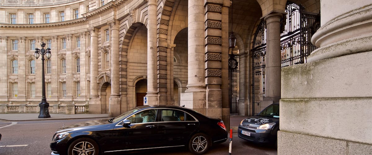 Admiralty Arch featuring heritage architecture