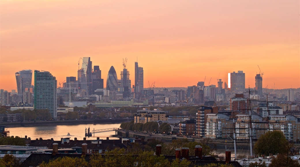 Greenwich Park showing a river or creek, landscape views and a city