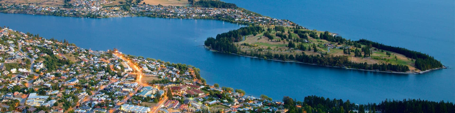 Neuseeland welches beinhaltet Landschaften, Sonnenuntergang und See oder Wasserstelle