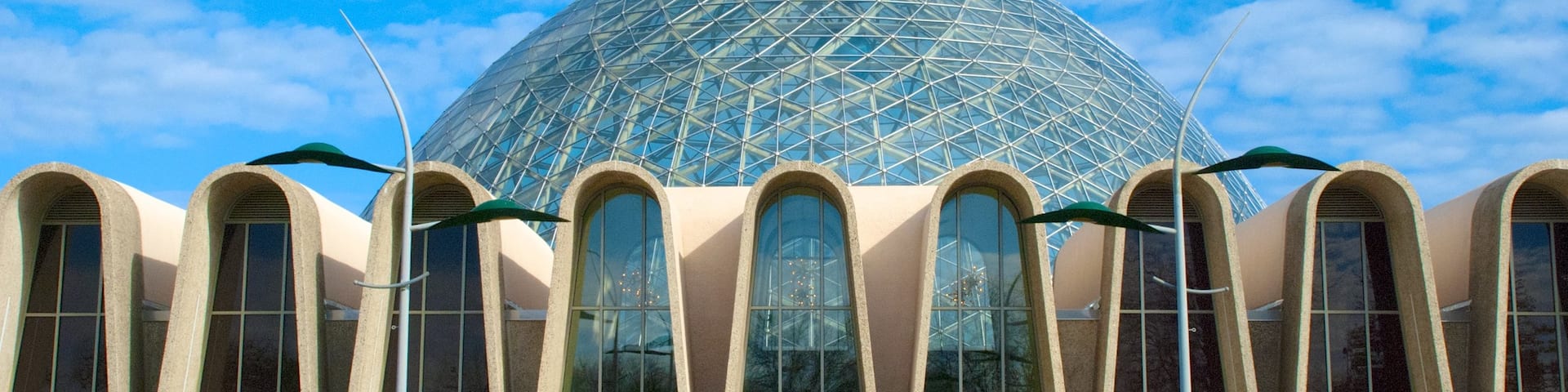 Mitchell Park Horticultural Conservatory featuring modern architecture and a city