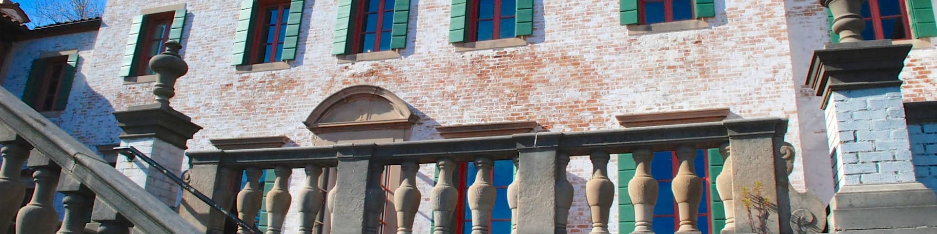 Villa Terrace Decorative Arts Museum mostrando arte