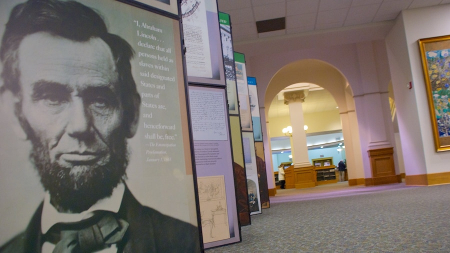 Wisconsin showing art, interior views and heritage architecture