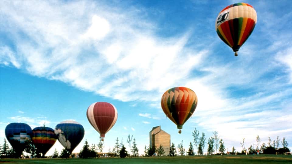 Traverse City som visar ballongflygning