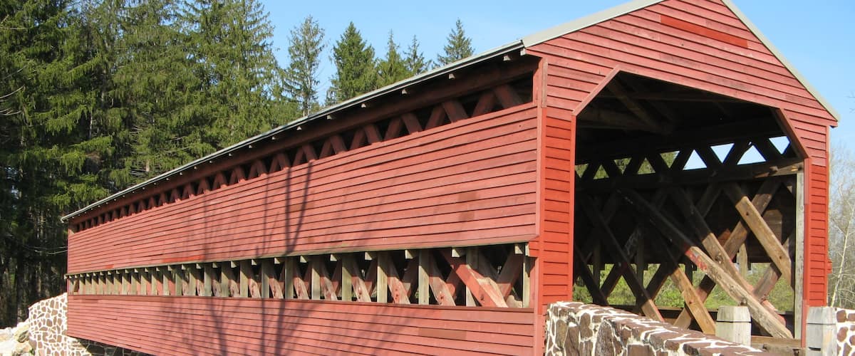 Gettysburg showing a bridge and heritage architecture