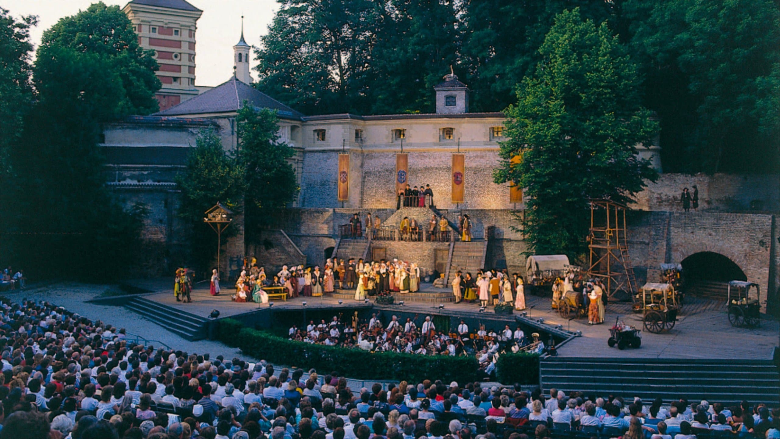 シュヴァーベン観光ガイド～定番人気スポットを参考に自分にピッタリの観光プランを立てよう！｜エクスペディア