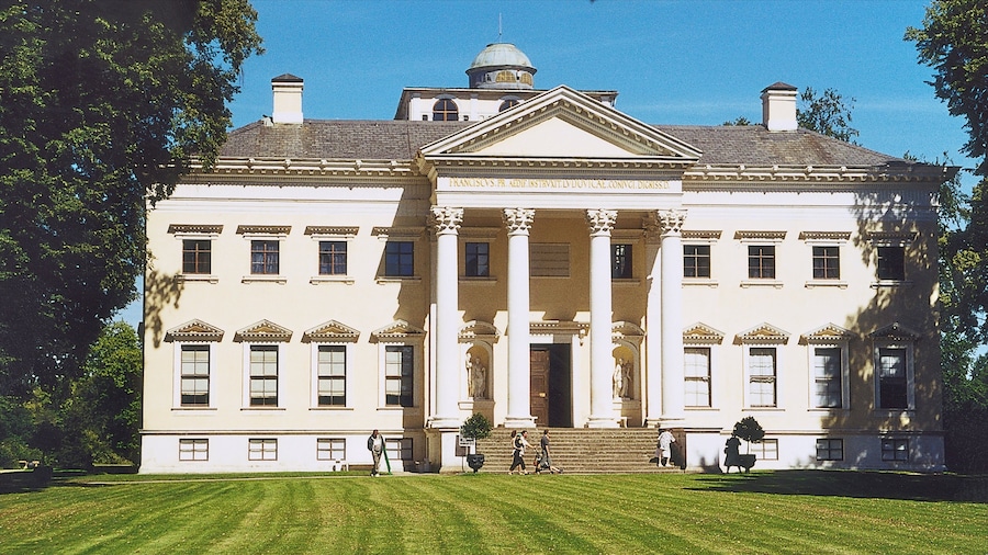 Dessau-Rosslau which includes heritage architecture